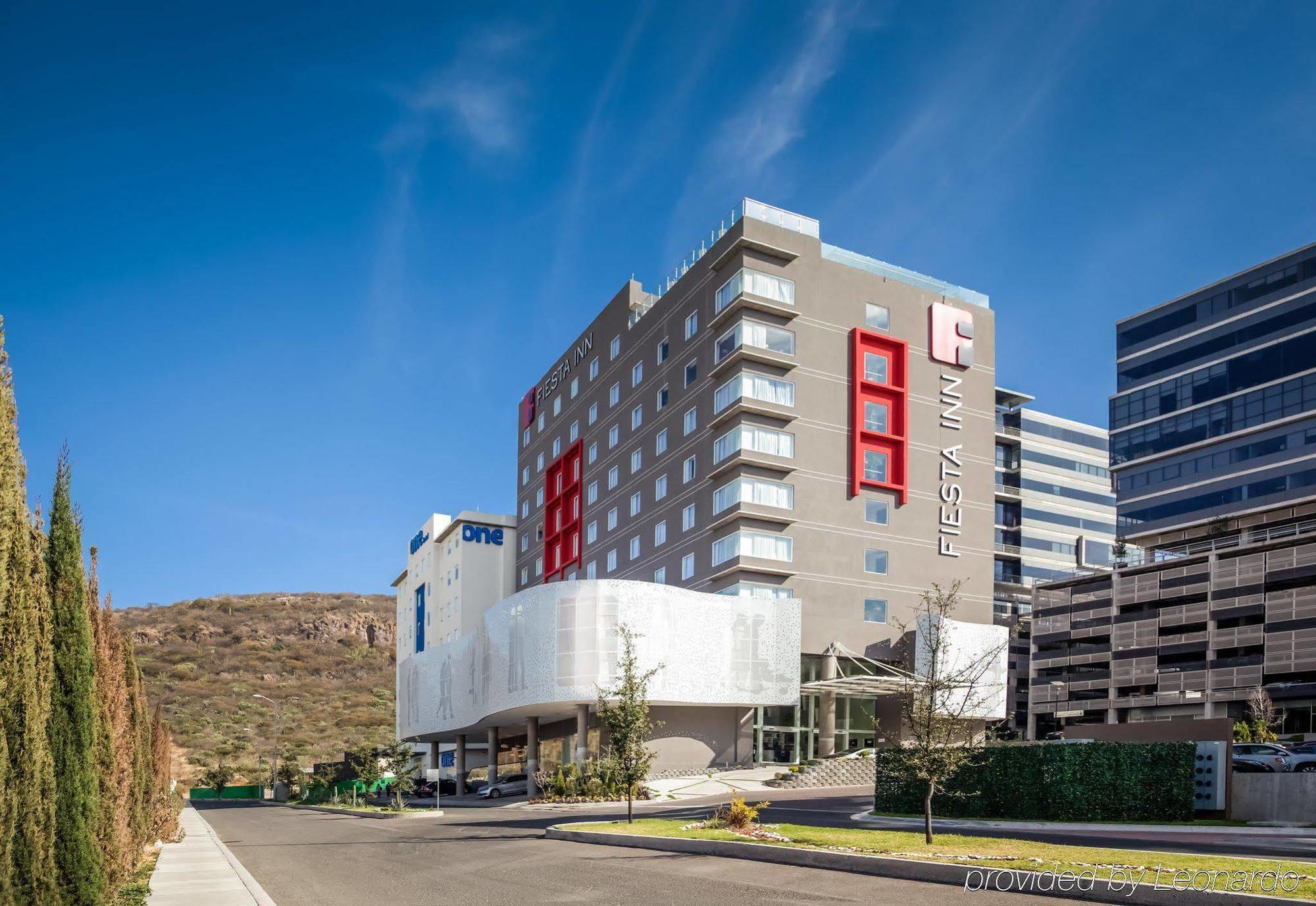 Fiesta Inn Queretaro Centro Sur Kültér fotó